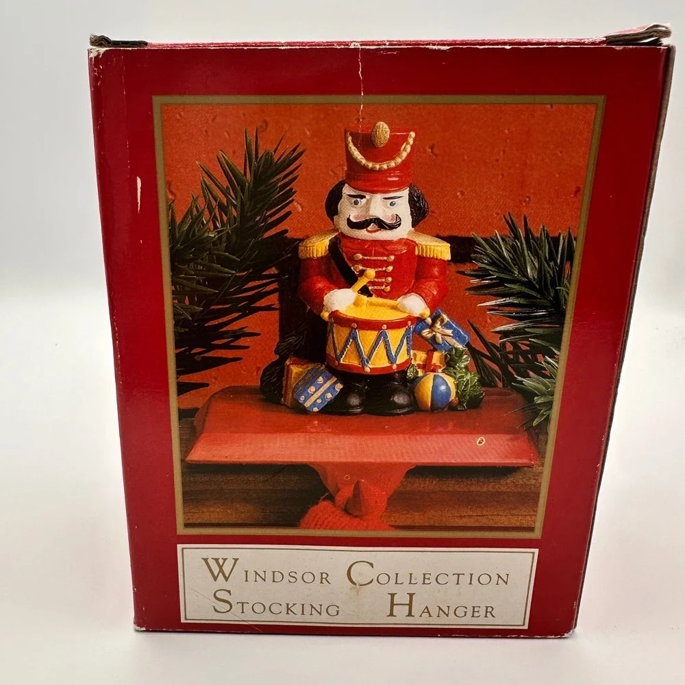 Windsor Collection festive windsor